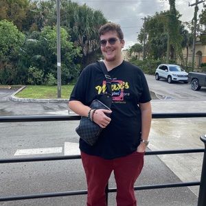 Meet your Posher, Robert